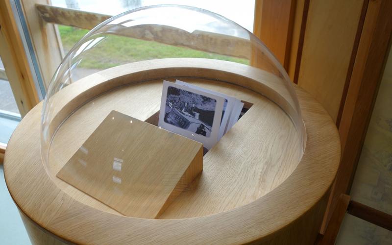 Non-digital interactive: 'What the Butler Saw' handle-turn flipbook viewer